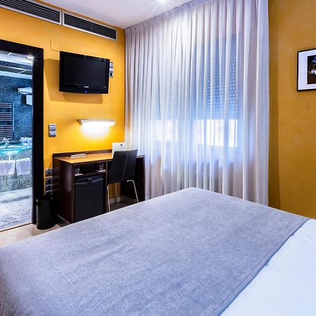 Hotel Gran Via Zaragoza Luaran gambar