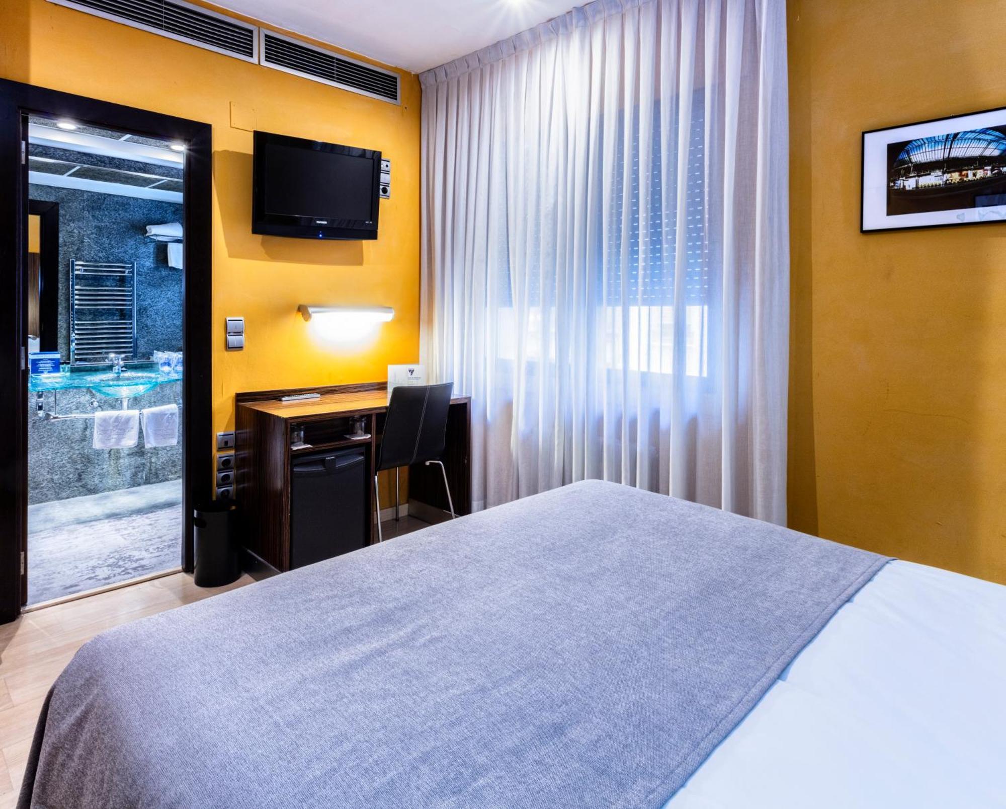 Hotel Gran Via Zaragoza Luaran gambar