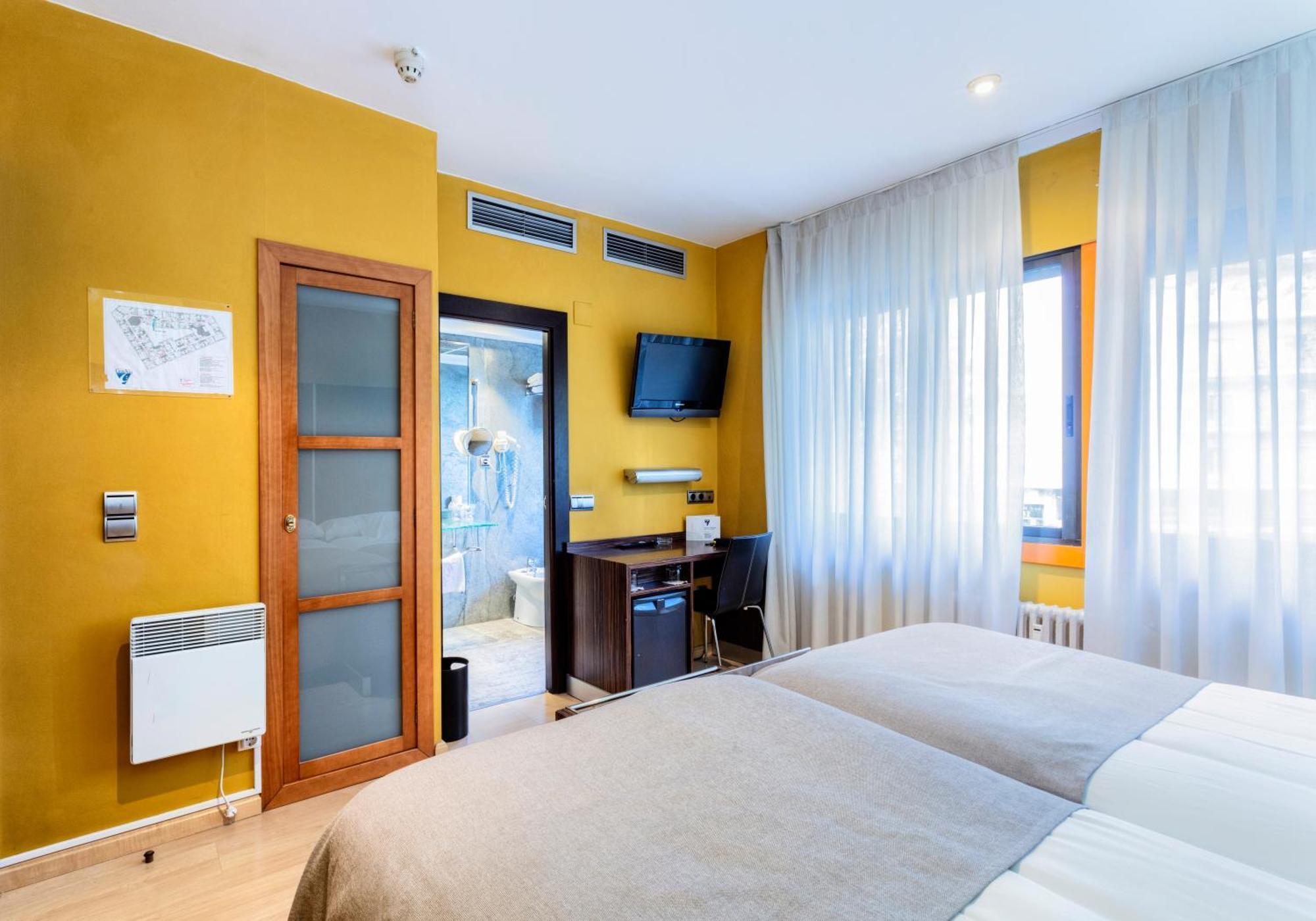 Hotel Gran Via Zaragoza Luaran gambar