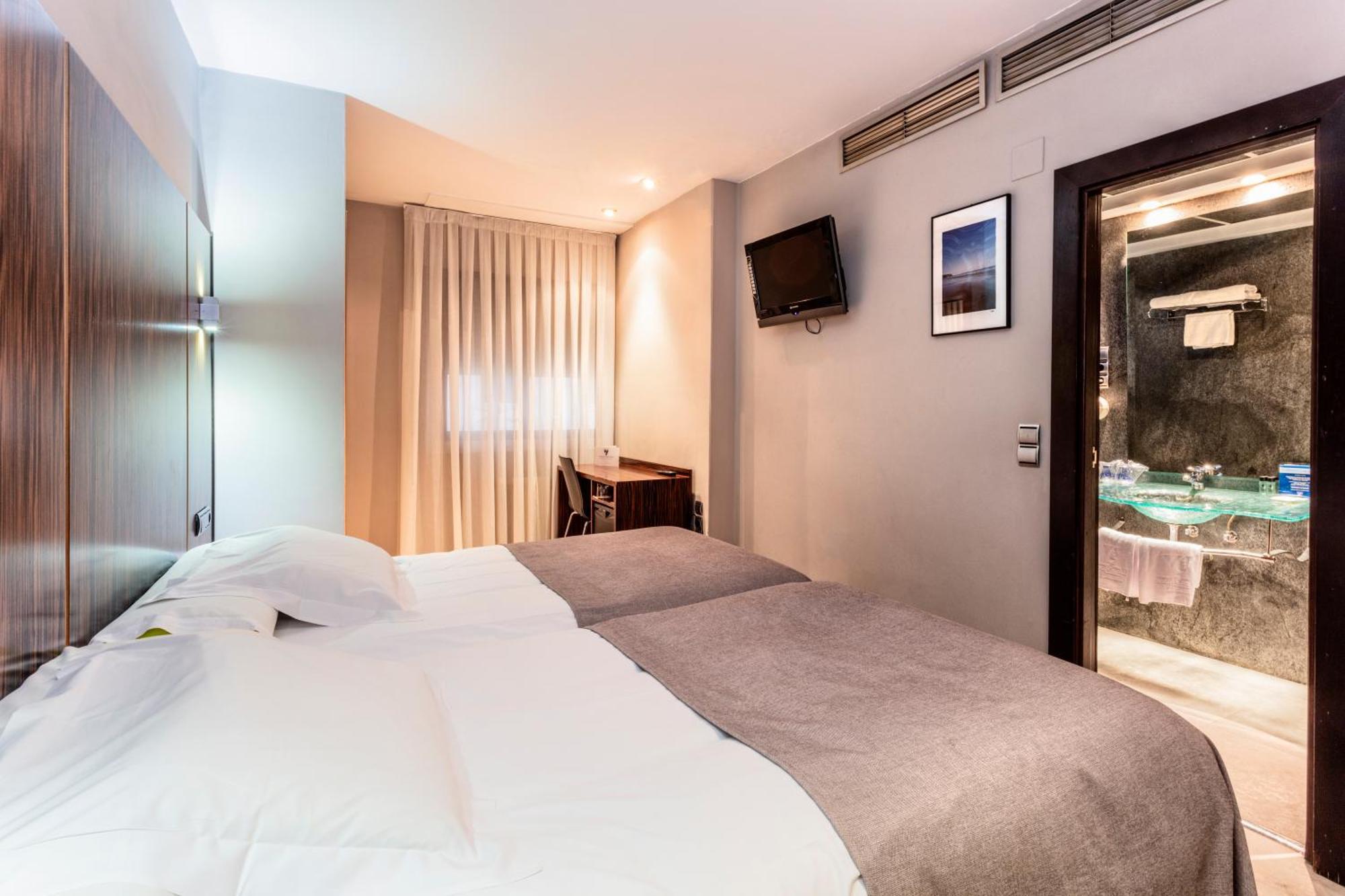 Hotel Gran Via Zaragoza Luaran gambar