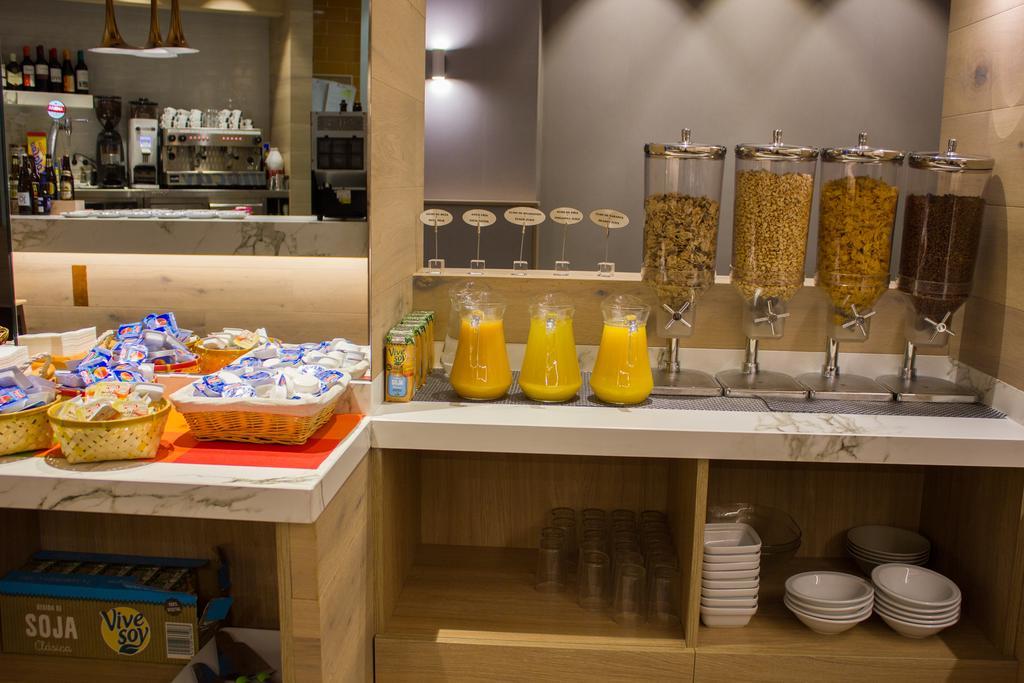 Hotel Gran Via Zaragoza Luaran gambar