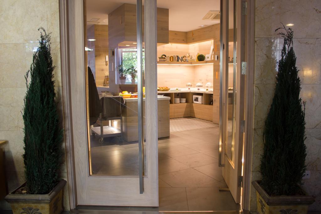 Hotel Gran Via Zaragoza Luaran gambar